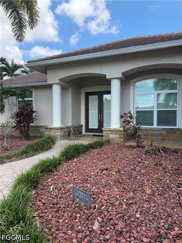 1519 SW 40th TER, Cape Coral, FL 33914