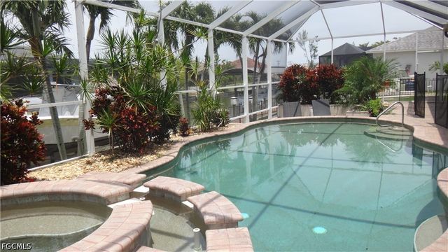 1519 SW 40th TER, Cape Coral, FL 33914