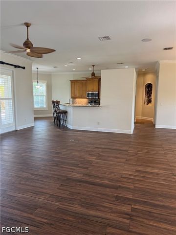 1519 SW 40th TER, Cape Coral, FL 33914