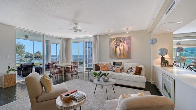 2550 HARBOURSIDE DRIVE 324, Longboat Key, FL 34228