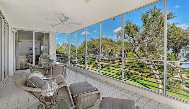 2550 HARBOURSIDE DRIVE 324, Longboat Key, FL 34228