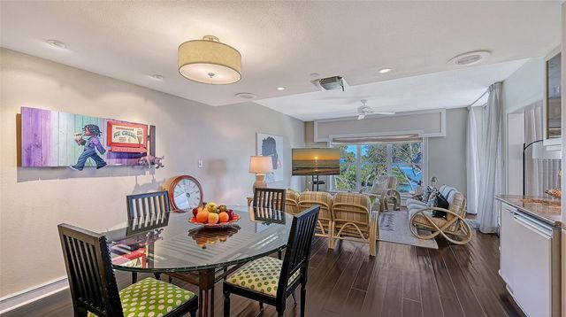 2550 HARBOURSIDE DRIVE 324, Longboat Key, FL 34228