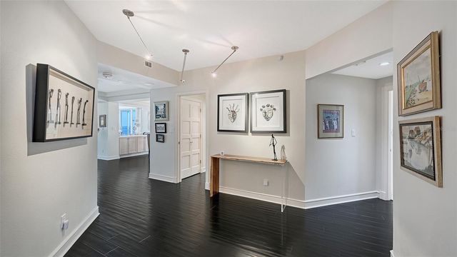 2550 HARBOURSIDE DRIVE 324, Longboat Key, FL 34228