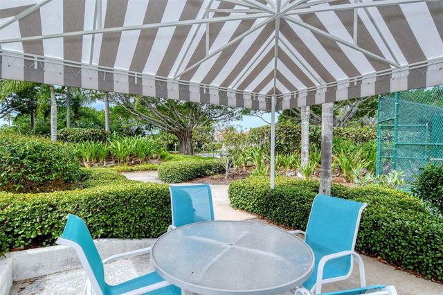 2550 HARBOURSIDE DRIVE 324, Longboat Key, FL 34228