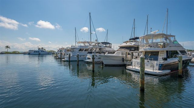 2550 HARBOURSIDE DRIVE 324, Longboat Key, FL 34228