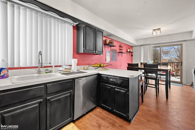 44500 Manitou Drive, Clinton Township, MI 48038