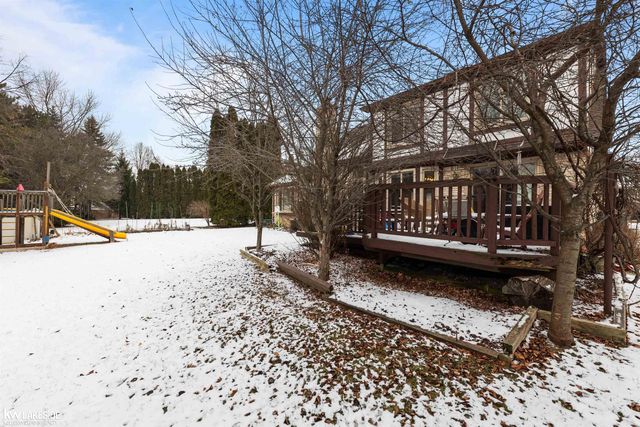 44500 Manitou Drive, Clinton Township, MI 48038