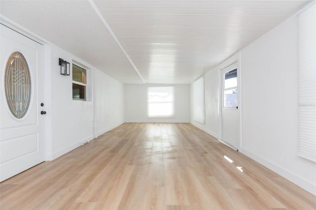 5543 19TH STREET, Zephyrhills, FL 33542