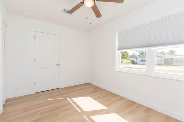 5543 19TH STREET, Zephyrhills, FL 33542