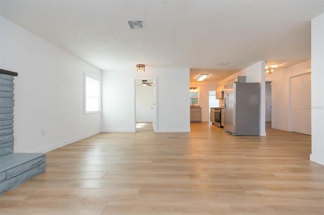 5543 19TH STREET, Zephyrhills, FL 33542