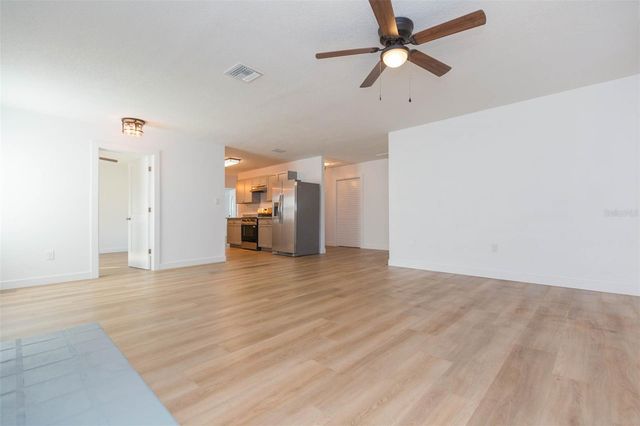 5543 19TH STREET, Zephyrhills, FL 33542