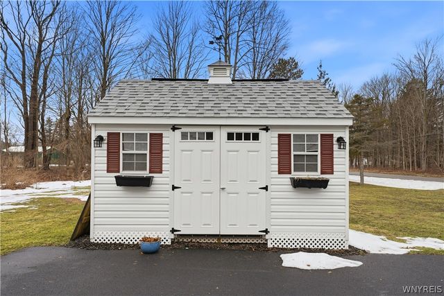 11061 Winde Lane, Marilla, NY 14086