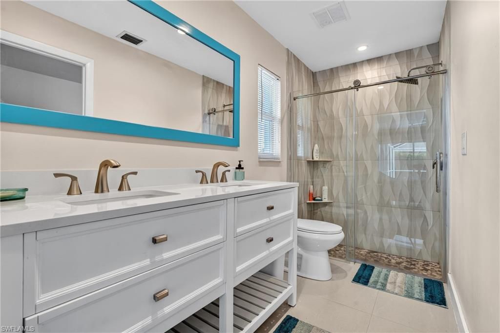 Image 22 of property listing at 4129 Country Club BLVD, Cape Coral, FL 33904