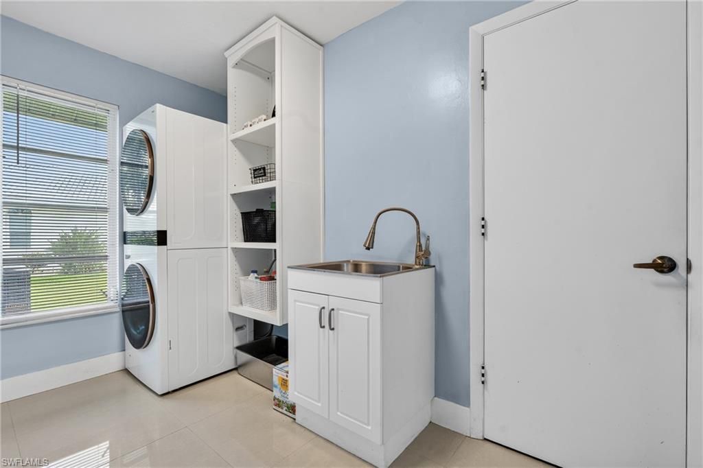 Image 25 of property listing at 4129 Country Club BLVD, Cape Coral, FL 33904