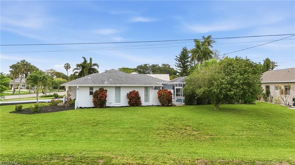 Image 34 of property listing at 4129 Country Club BLVD, Cape Coral, FL 33904