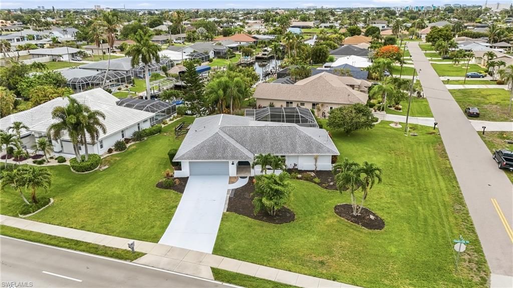 Image 35 of property listing at 4129 Country Club BLVD, Cape Coral, FL 33904