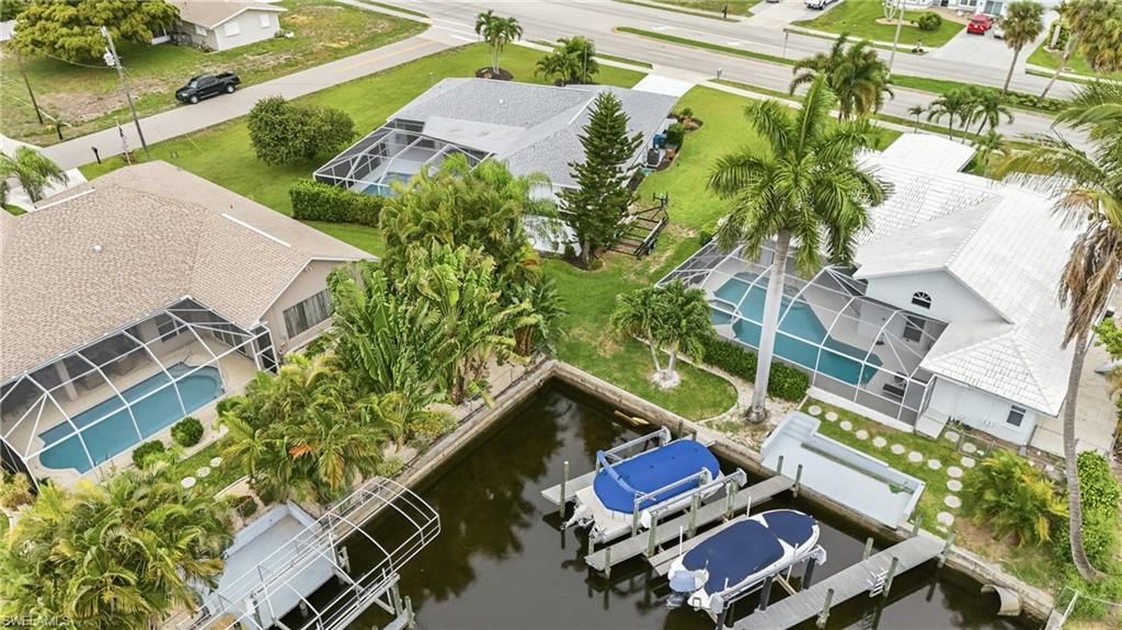 Image 37 of property listing at 4129 Country Club BLVD, Cape Coral, FL 33904