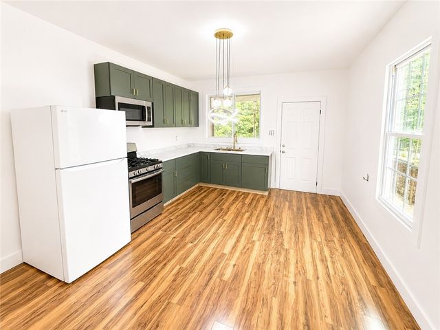 1312 2nd Ave, Beaver Falls, PA 15010