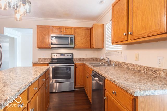 10839 Teeter Court, Indianapolis, IN 46236