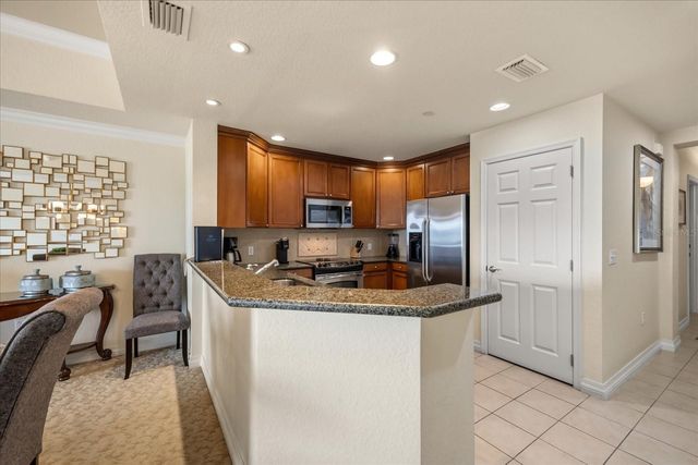 1114 SUNSET VIEW CIRCLE 402, Reunion, FL 34747