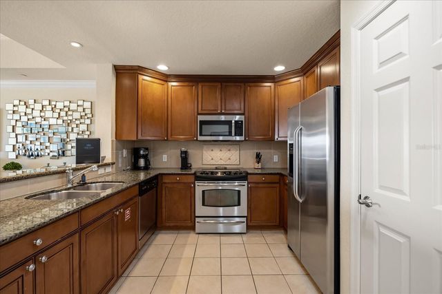 1114 SUNSET VIEW CIRCLE 402, Reunion, FL 34747