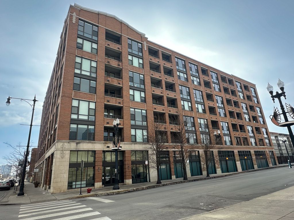 2300 S MICHIGAN Avenue 410, Chicago, IL 60616