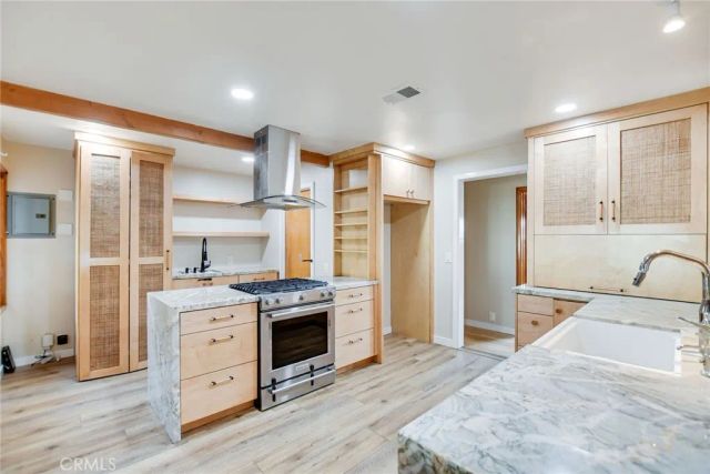 725 W Orangepath, Glendora, CA 91741