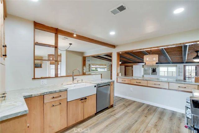 725 W Orangepath, Glendora, CA 91741