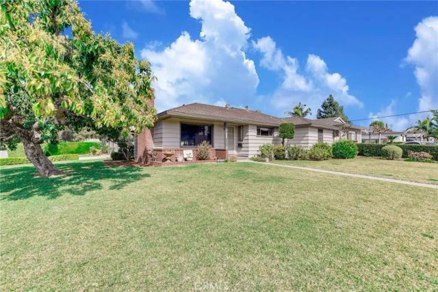 725 W Orangepath, Glendora, CA 91741