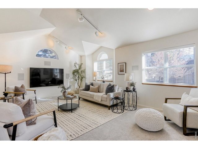 301 Fairfield Ln, Louisville, CO 80027