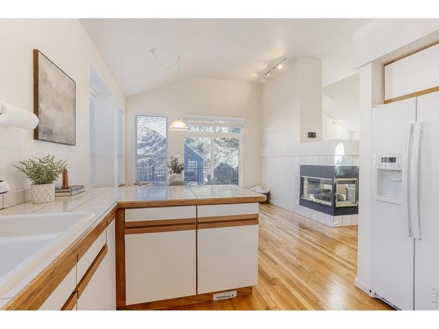 301 Fairfield Ln, Louisville, CO 80027