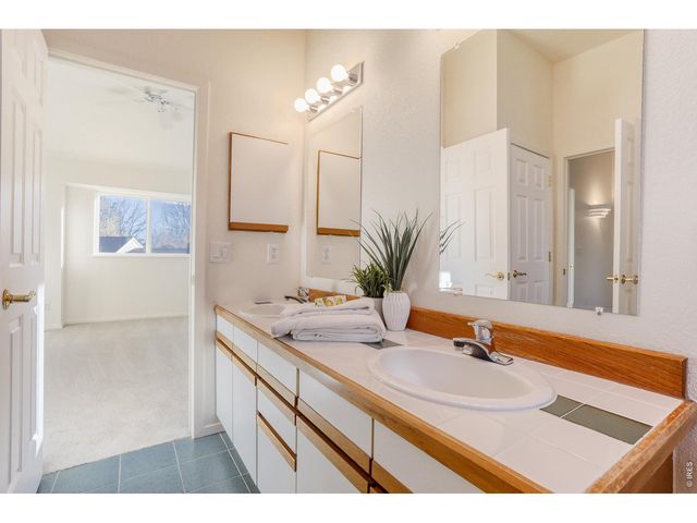 301 Fairfield Ln, Louisville, CO 80027