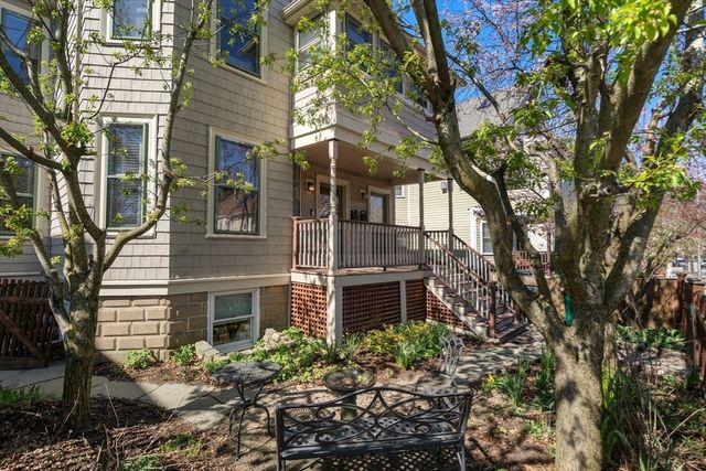 320 Concord Ave 320, Cambridge, MA 02138