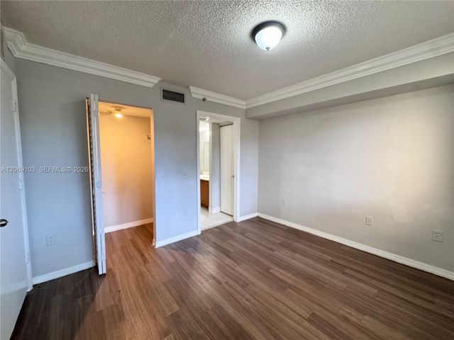 9909 Westwood Drive 16-1, Tamarac, FL 33321