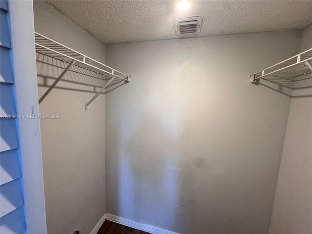 9909 Westwood Drive 16-1, Tamarac, FL 33321