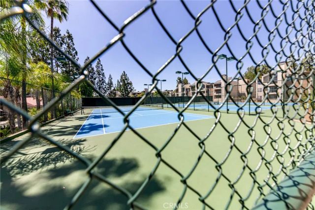 5550 Owensmouth Avenue 120, Woodland Hills, CA 91367