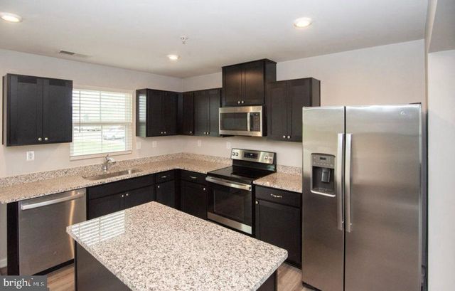 110 NELSON LN, Pottstown, PA 19464