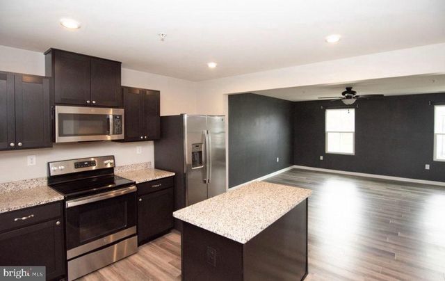 110 NELSON LN, Pottstown, PA 19464