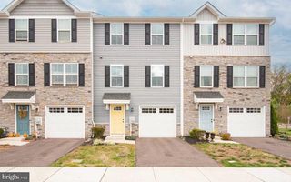 110 NELSON LN, Pottstown, PA 19464