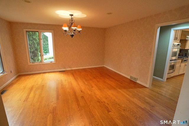 14 Brae Loch Way, Shelton, CT 06484