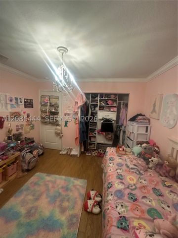 17223 NW 74th Ct, Hialeah, FL 33015