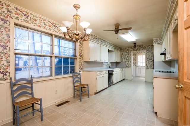 9704 Catskill Road, Little Rock, AR 72227