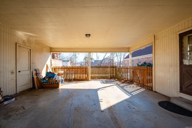 9704 Catskill Road, Little Rock, AR 72227