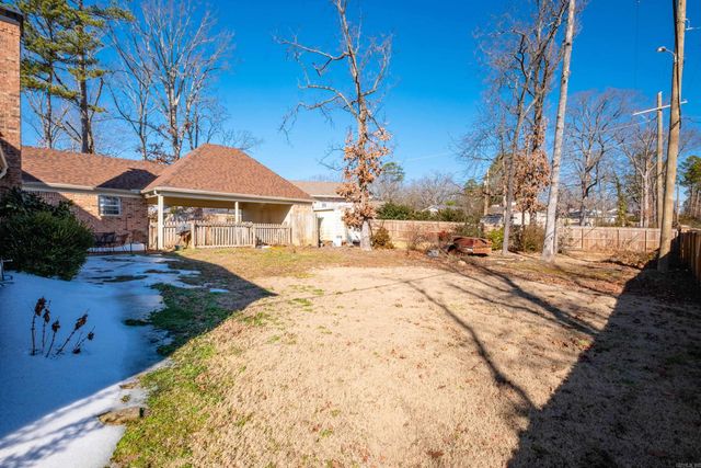 9704 Catskill Road, Little Rock, AR 72227