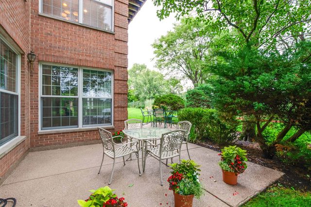1925 Turtle Bay Road, Vernon Hills, IL 60061