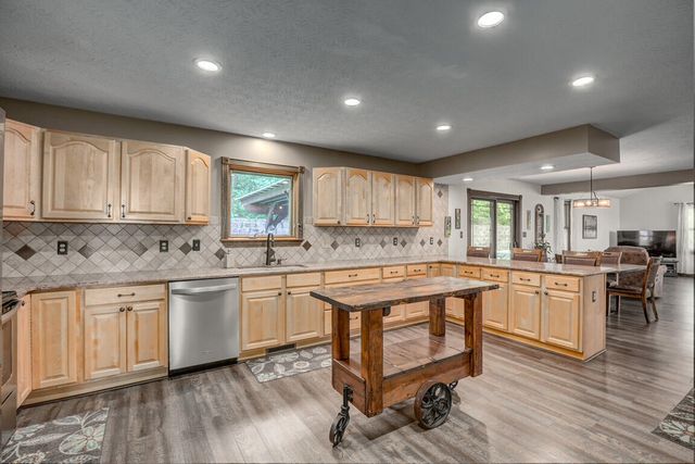 7458 Stonehouse Road, Melbourne, KY 41059
