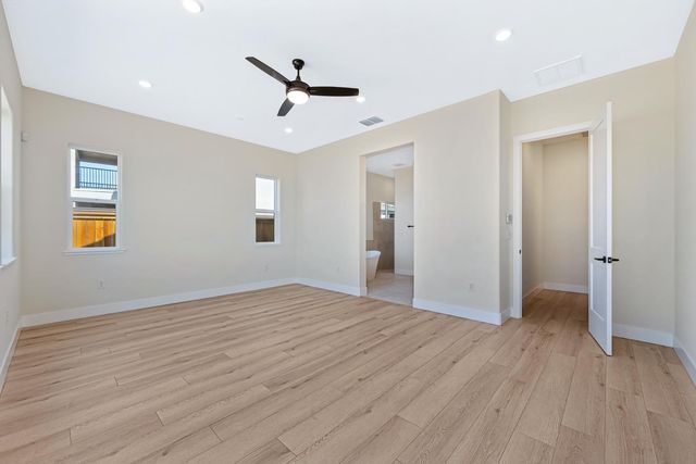 1332 Bear Creek Dr, Rocklin, CA 95765