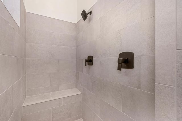 1332 Bear Creek Dr, Rocklin, CA 95765
