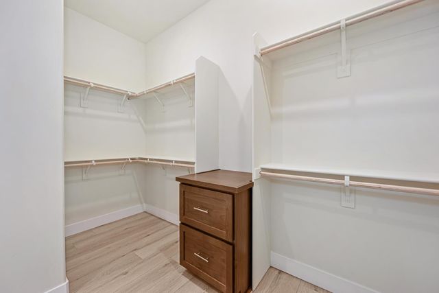 1332 Bear Creek Dr, Rocklin, CA 95765