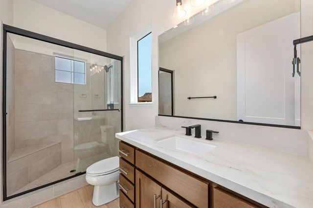 1332 Bear Creek Dr, Rocklin, CA 95765